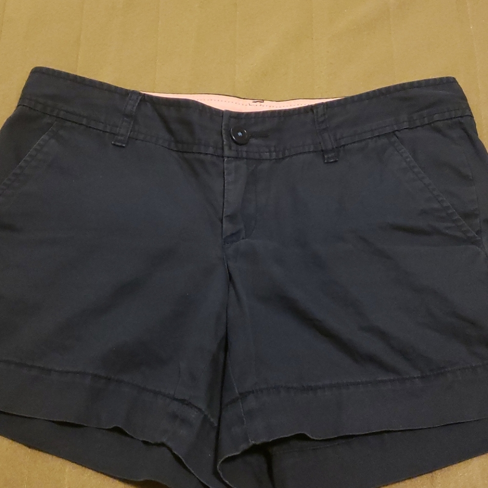 Lilly Pulitzer Navy Callahan shorts